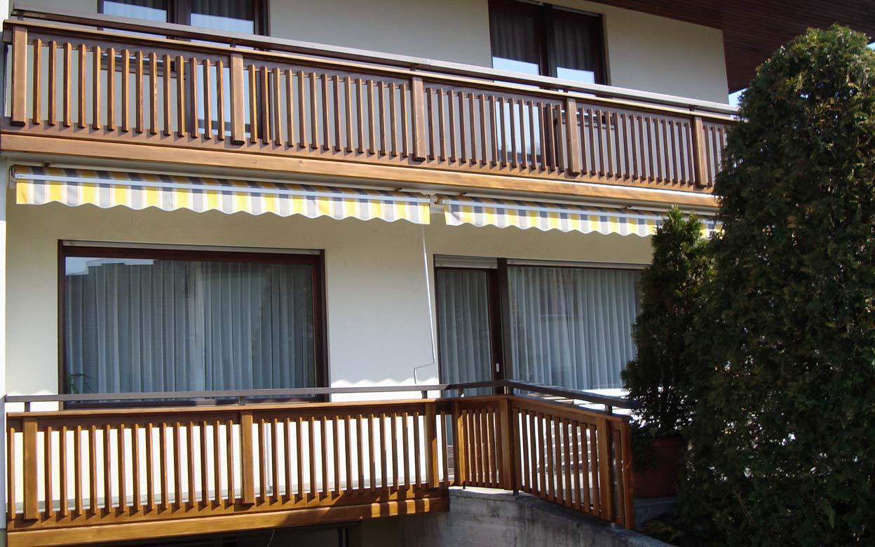 Holzbalkon 08